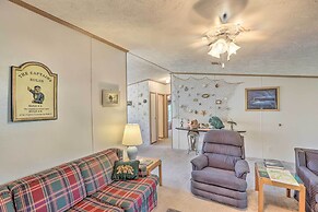 Bright Steinhatchee Home: Proximity to Ocean!