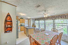 Bright Steinhatchee Home: Proximity to Ocean!