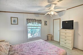 Bright Steinhatchee Home: Proximity to Ocean!