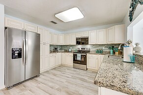 Bright Ruskin Home < 2 Mi to Beach & Marina!
