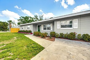 Bright Ruskin Home < 2 Mi to Beach & Marina!