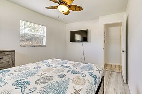 Bright Ruskin Home < 2 Mi to Beach & Marina!