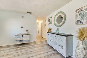 Bright Ruskin Home < 2 Mi to Beach & Marina!