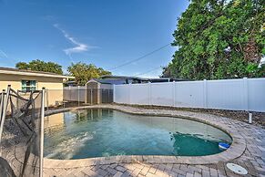 6 Mi to Beach: Bradenton Home w/ Pool & Yard