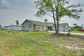 Beautiful Cape Coral Home Near Dining & Shops