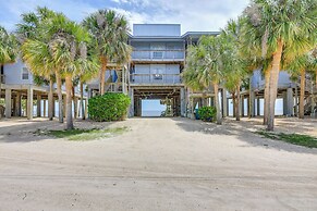 Beach & Pool Access at Condo on Cedar Key!