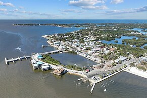 Beach & Pool Access at Condo on Cedar Key!