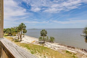 Beach & Pool Access at Condo on Cedar Key!