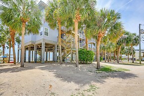 Beach & Pool Access at Condo on Cedar Key!
