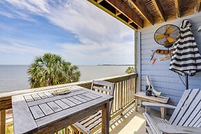 Beach & Pool Access at Condo on Cedar Key!