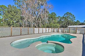 Central Florida Escape on 5 Acres w/ Grill & Pool!