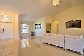 Screened Patio: Canal-front Cape Coral Home