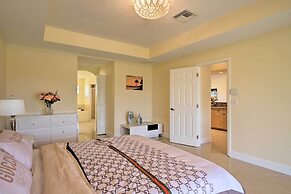 Screened Patio: Canal-front Cape Coral Home