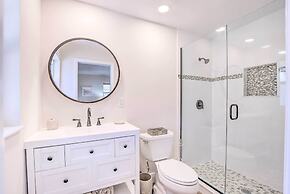 Cape Coral Waterfront Getaway w/ Pool & Dock!