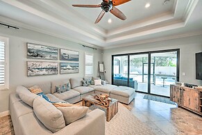 Coastal Naples Getaway ~ 2 Mi to Beaches!