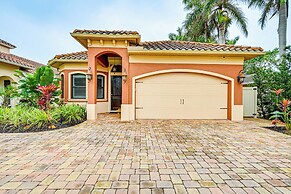 Coastal Naples Getaway ~ 2 Mi to Beaches!