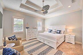 Coastal Naples Getaway ~ 2 Mi to Beaches!