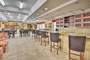 Coastal Penthouse: Steps to New Smyrna Beach!