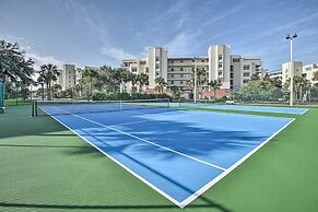 Coastal Penthouse: Steps to New Smyrna Beach!