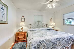 Lakefront Frostproof Vacation Rental w/ Beach!