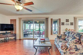 Lakefront Frostproof Vacation Rental w/ Beach!