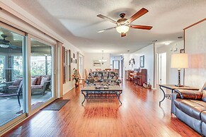 Lakefront Frostproof Vacation Rental w/ Beach!