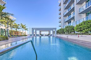 Chic Miami Condo w/ Pool, 6 Mi to South Beach