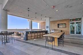 Chic Miami Condo w/ Pool, 6 Mi to South Beach