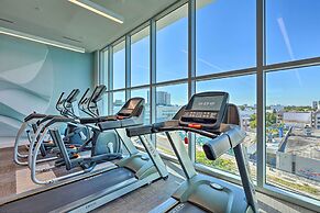 Chic Miami Condo w/ Pool, 6 Mi to South Beach
