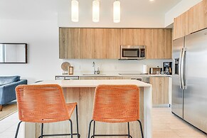 Chic Miami Condo w/ Pool, 6 Mi to South Beach