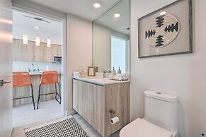 Chic Miami Condo w/ Pool, 6 Mi to South Beach