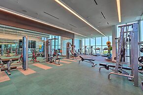 Chic Miami Condo w/ Pool, 6 Mi to South Beach