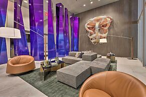 Chic Miami Condo w/ Pool, 6 Mi to South Beach