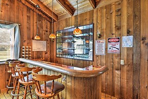 Sandford Vacation Rental Near Airport & Lake!