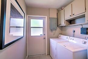 Cozy Naples Home w/ Lanai - 1 Mi to Bluebill Beach