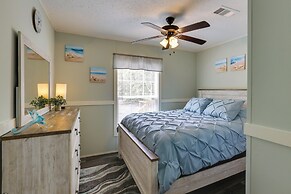 Charming Perry Home ~ 2 Mi to the Gulf!