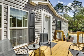 Charming Perry Home ~ 2 Mi to the Gulf!