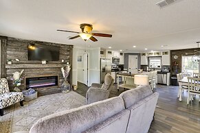 Charming Perry Home ~ 2 Mi to the Gulf!