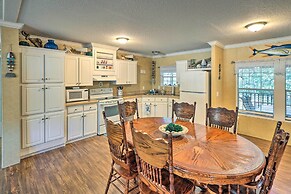 Cozy Steinhatchee House w/ Fire Pit & Grill!