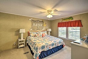 Cozy Steinhatchee House w/ Fire Pit & Grill!