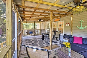 Cozy Steinhatchee House w/ Fire Pit & Grill!