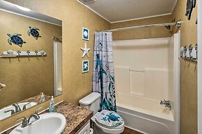 Cozy Steinhatchee House w/ Fire Pit & Grill!