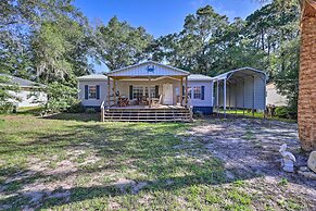 Cozy Steinhatchee House w/ Fire Pit & Grill!