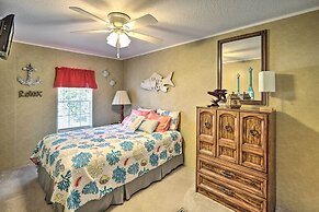 Cozy Steinhatchee House w/ Fire Pit & Grill!