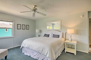 Covered Deck & Bay Views: Bradenton Beach Abode!