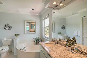 Covered Deck & Bay Views: Bradenton Beach Abode!