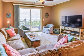 Cozy Miramar Beach Condo w/ Pools & Beach Access!