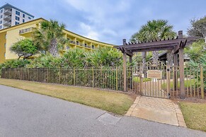 Cozy Miramar Beach Condo w/ Pools & Beach Access!