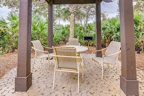 Cozy Miramar Beach Condo w/ Pools & Beach Access!