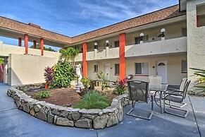 Cozy Indian Rocks Beach Condo - Steps to Beach!